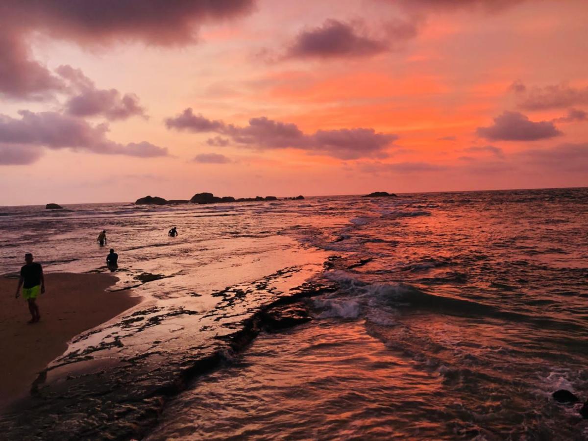 City Sunrise Hikkaduwa Dış mekan fotoğraf